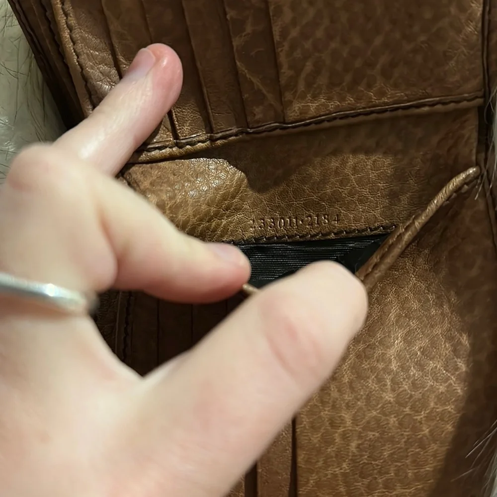 Authentic VINTAGE Gucci Guccissima Bifold Wallet (make an offer)